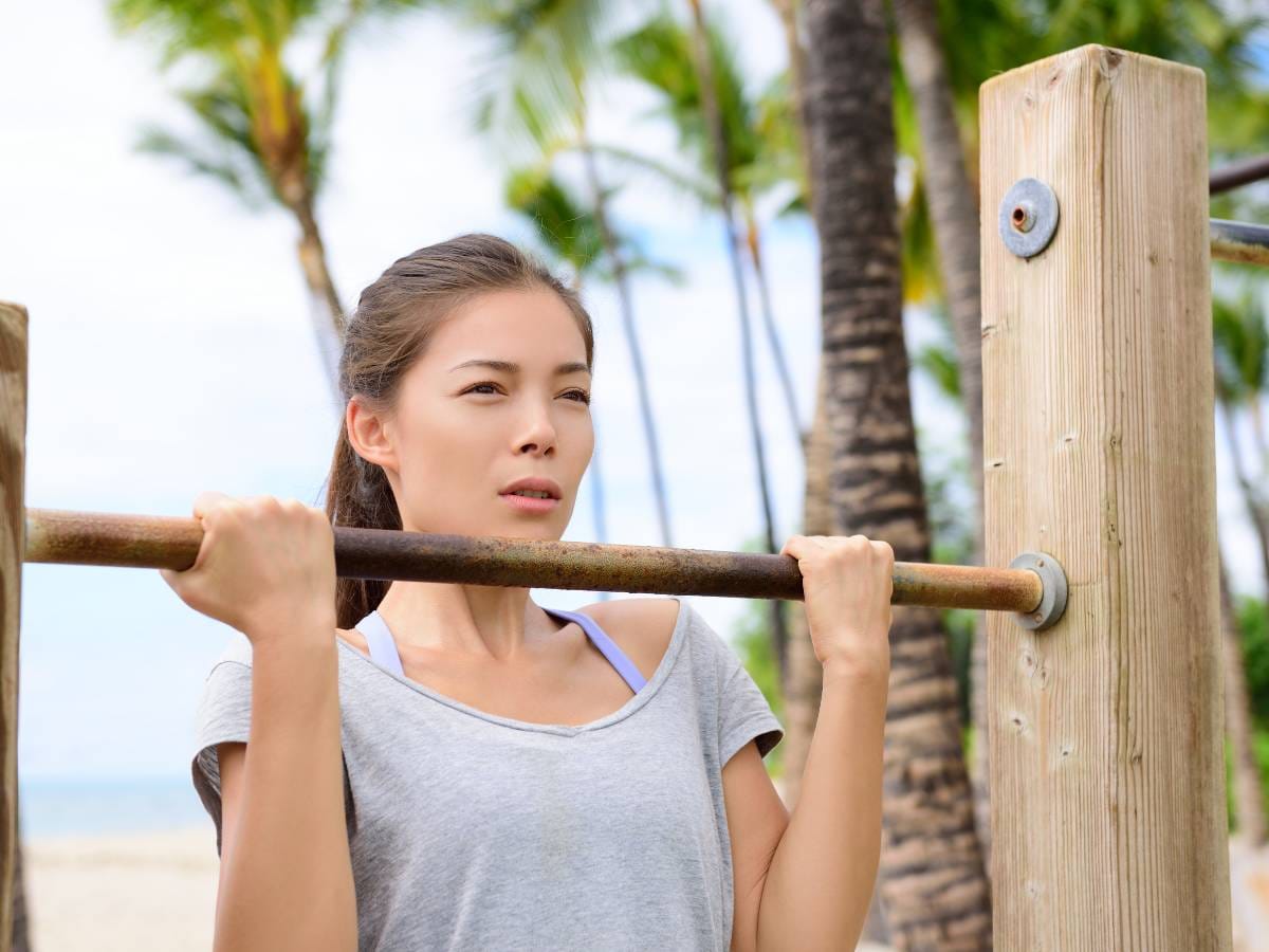 ćwiczenia na drążku