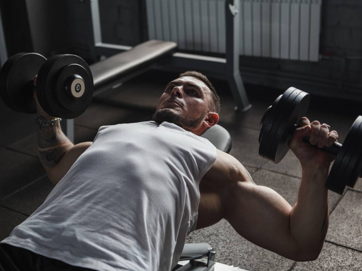 ćwiczenia na klatkę piersiową